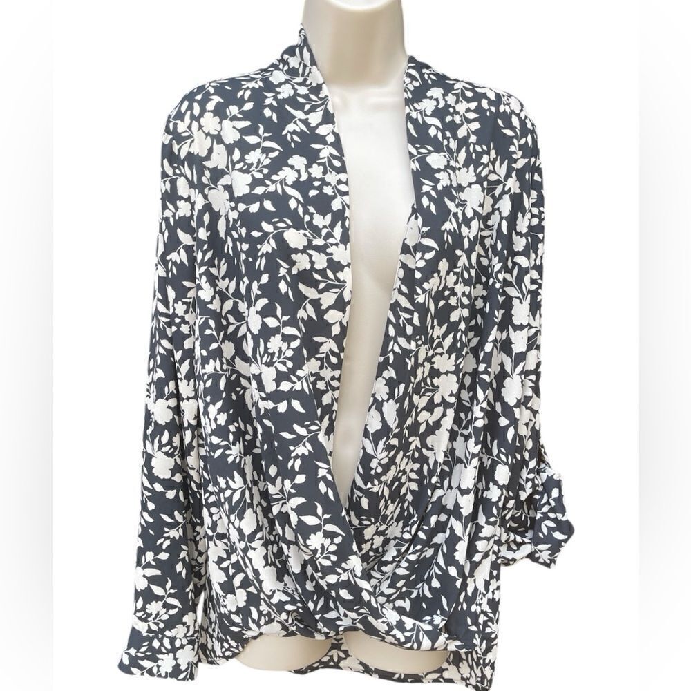 PLEIONE FLORAL BLOUSE SIZE XL - Picture 2 of 7